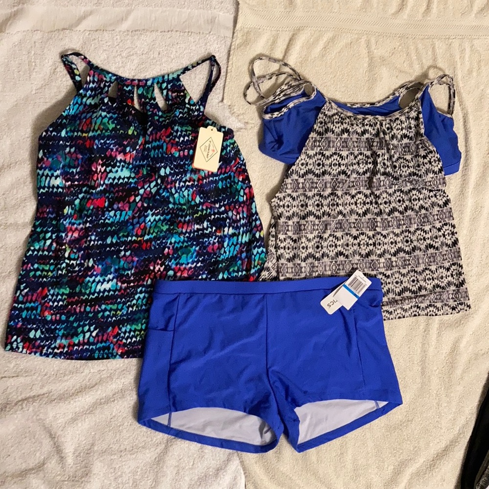 New Women’s St. John’s Bay tankini’s and shorts